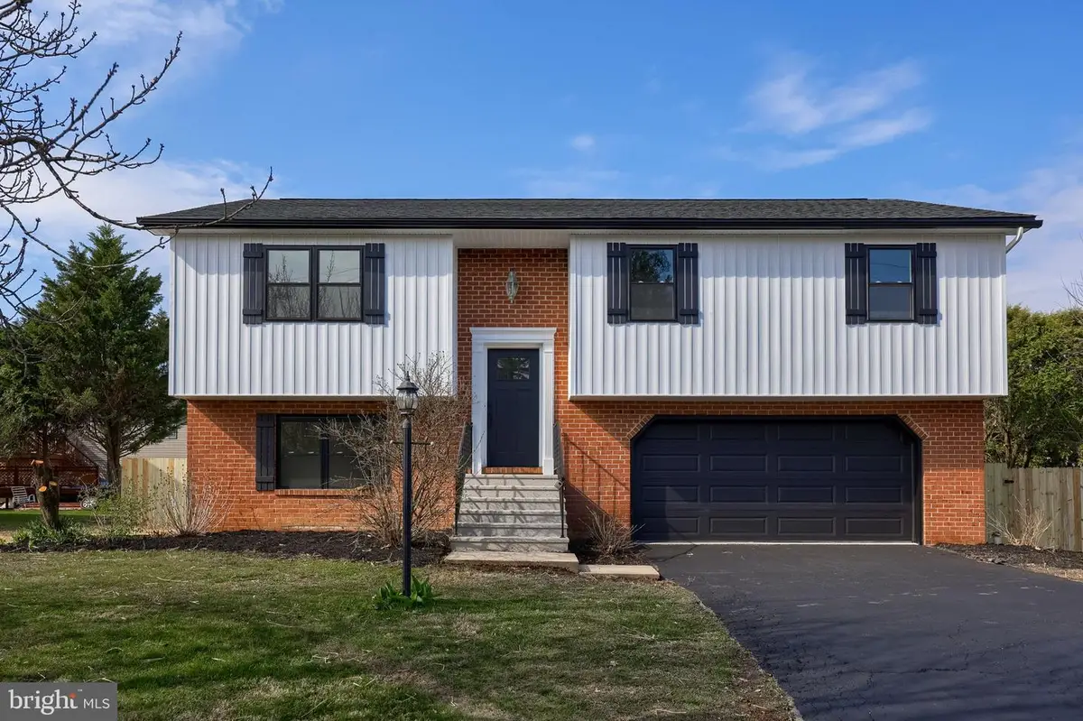 310 Kendale Rd, Red Lion, PA 17356 - #1