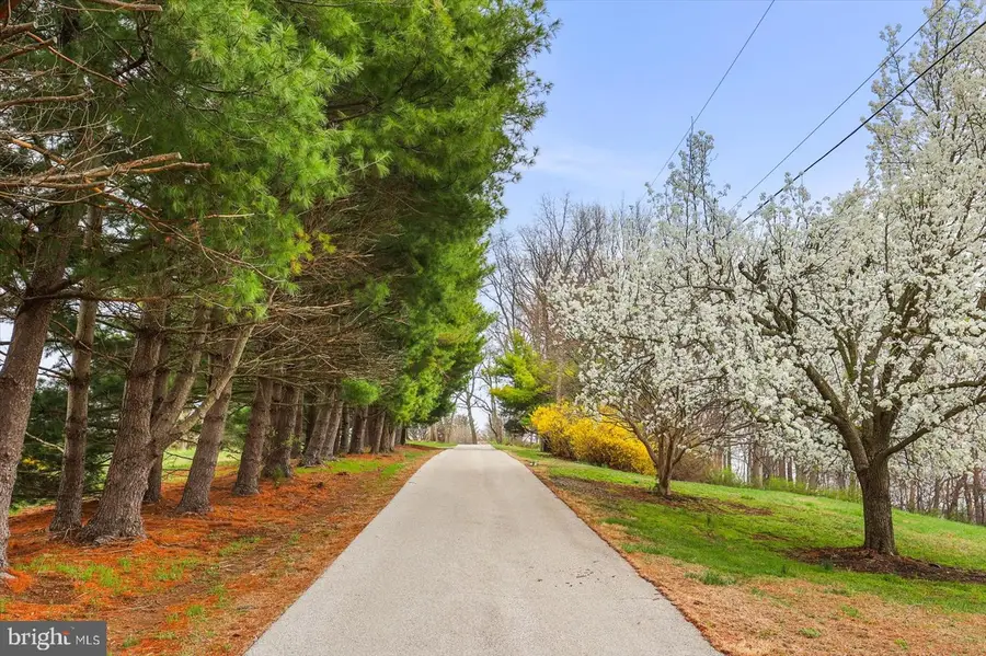 6759 E Moulstown Rd, Hanover, PA 17331 - #3