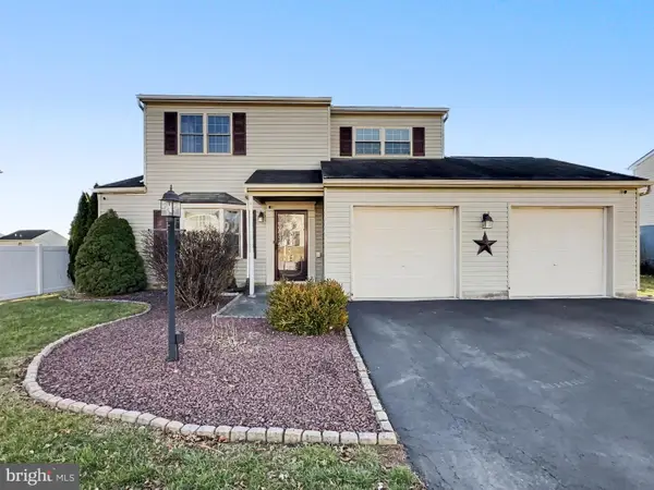 3025 Solar Dr, DOVER, PA 17315