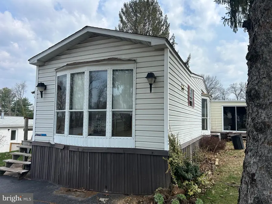 121 Chestnut Hill Dr, York, PA 17408 - #2