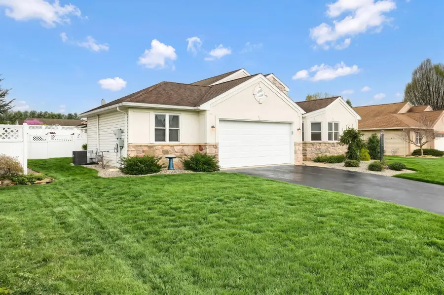 1436 Wheatfield Dr, York, PA 17408 - #3