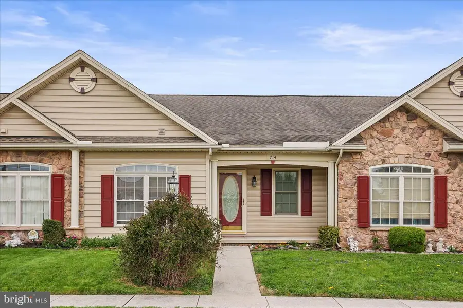 714 Randolph St, Hanover, PA 17331 - #2