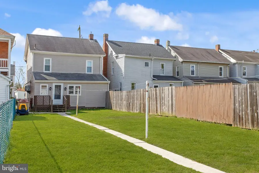 14 Fair Ave, Hanover, PA 17331 - #2
