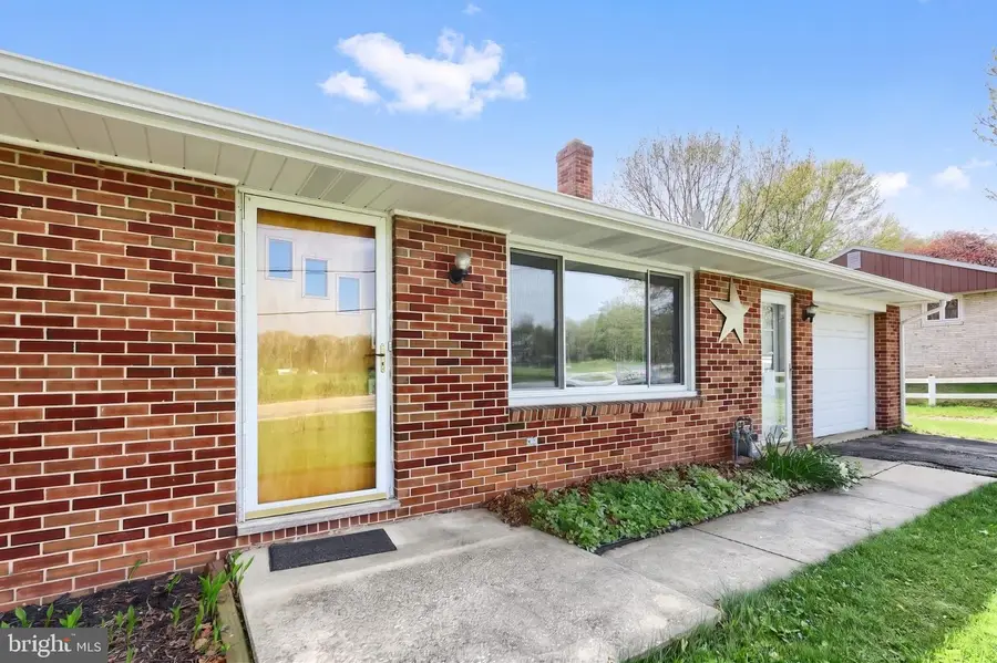 860 Witmer Rd, York, PA 17406 - #2