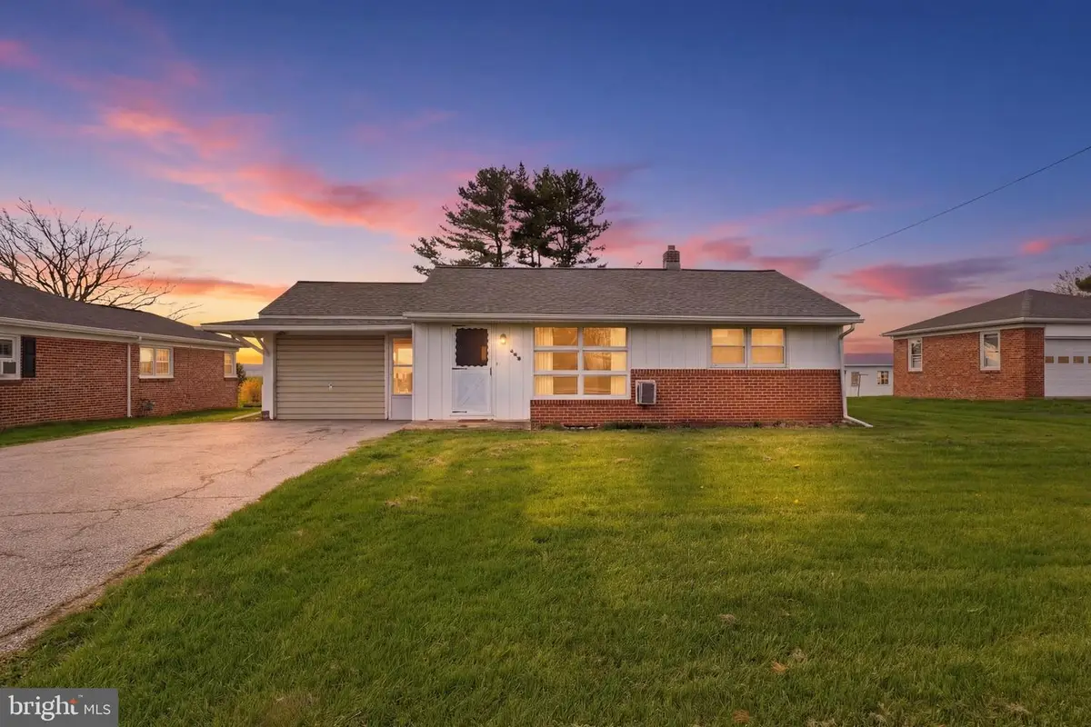 456 York St, Manchester, PA 17345 - #1