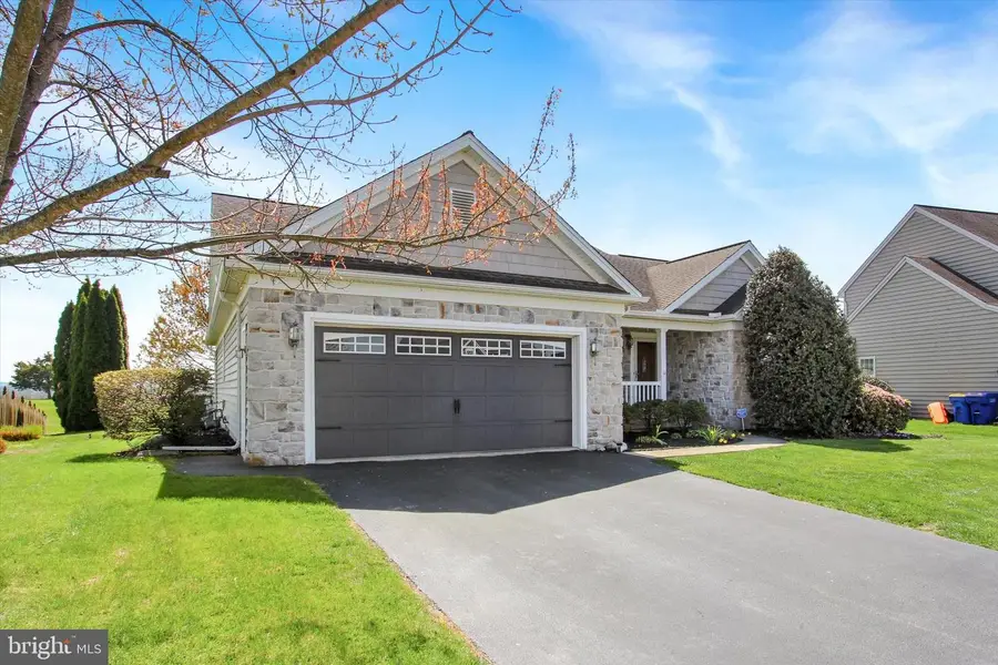 2515 Admire Springs Dr, Dover, PA 17315 - #2