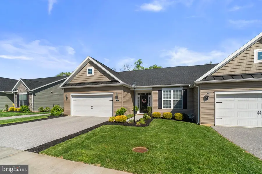 636 Cypress Dr #39, Hanover, PA 17331 - #3