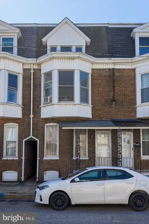 702 York St, YORK, PA 17403