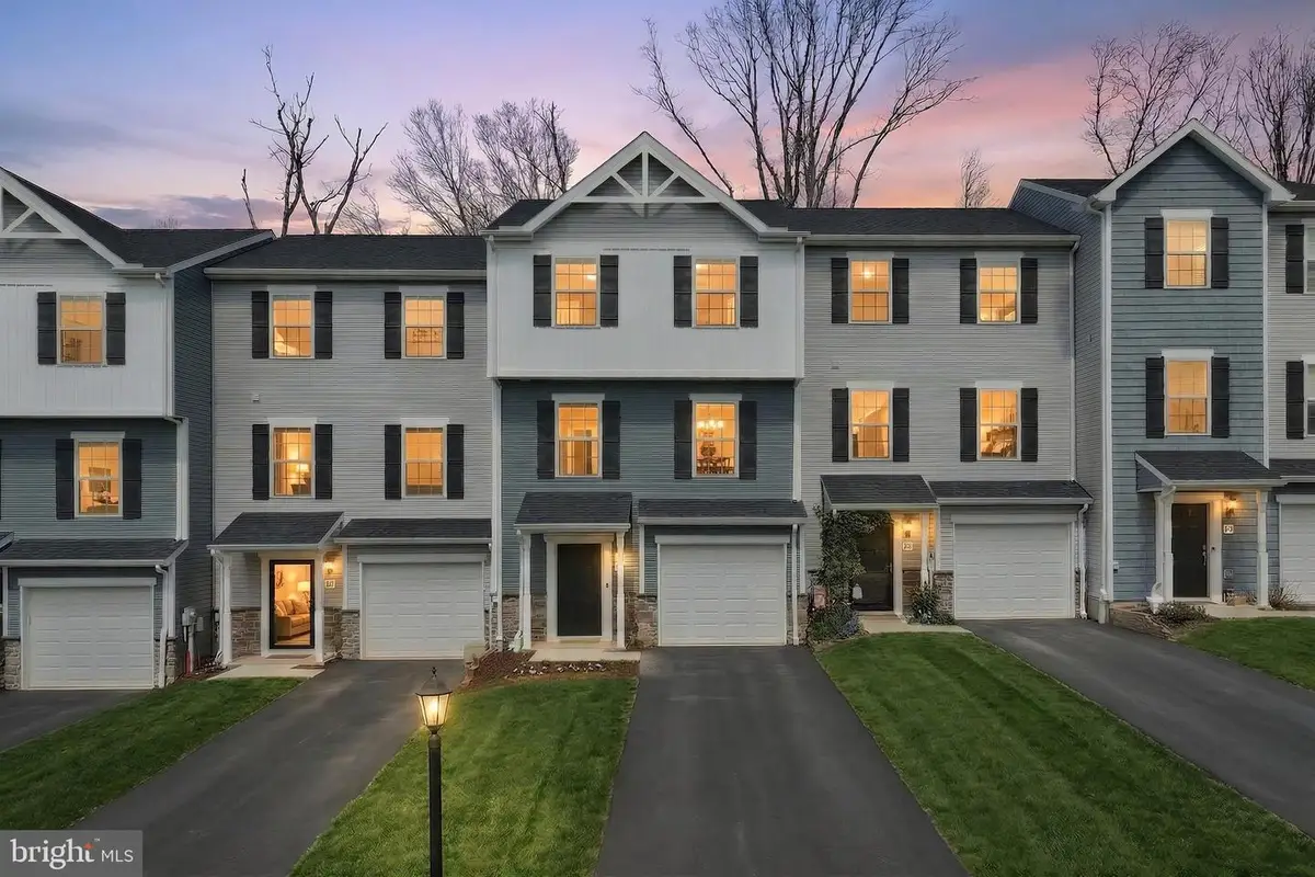 61 Ayrshire Dr, Hanover, PA 17331 - #1