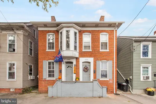 532- 532 1/2 Broadway, HANOVER, PA 17331