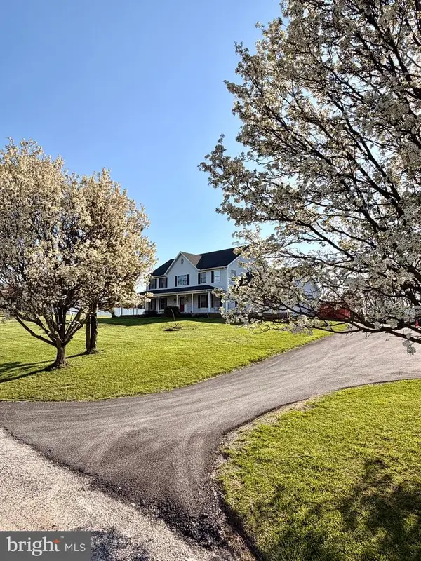 65 Watters Rd, NEW PARK, PA 17352