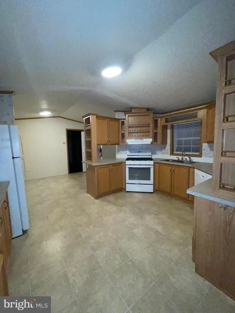 116 Seneca Ave, Dover, PA 17315 - #2