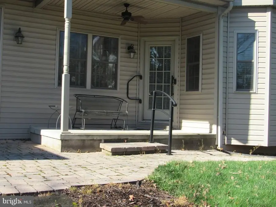 1321 Bee Jay Dr, York, PA 17404 - #3