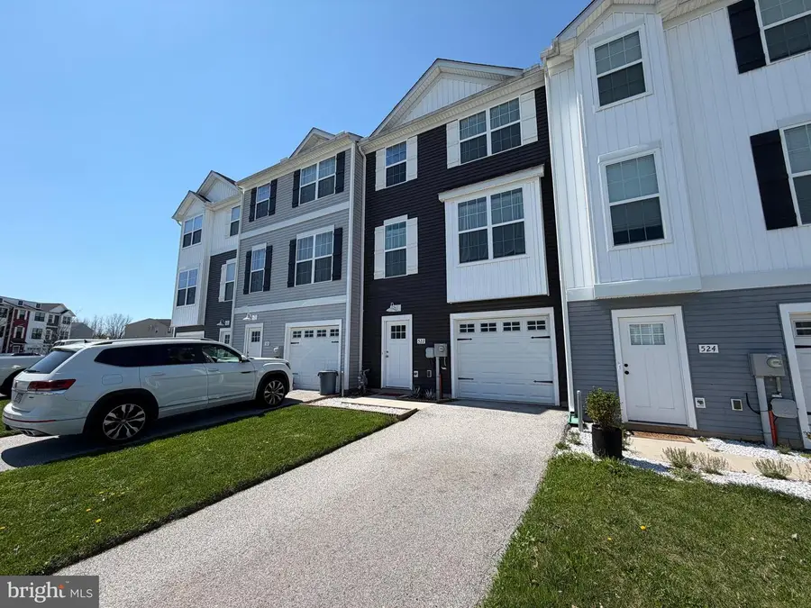 522 Charles Ave, Hanover, PA 17331 - #2