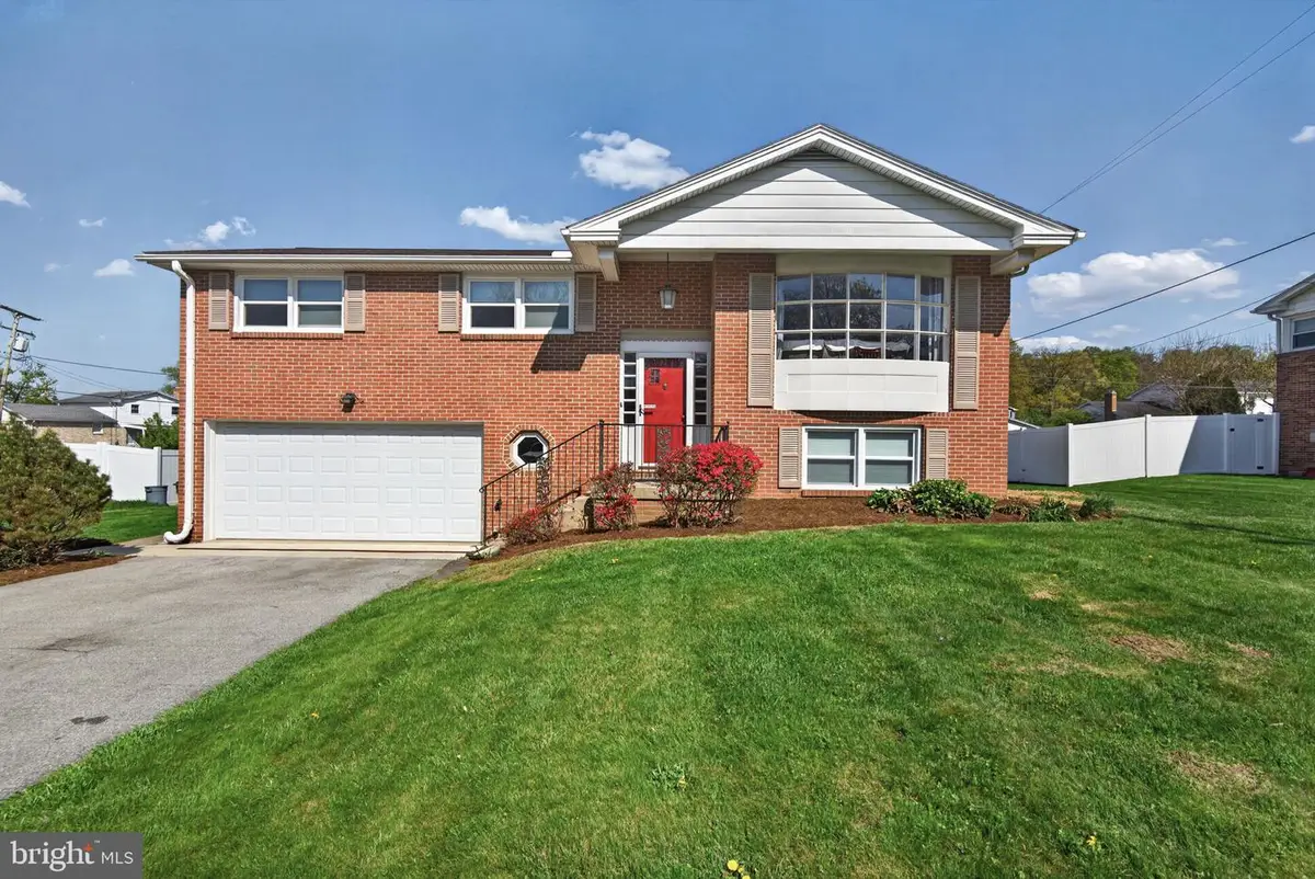 425 Cortleigh, York, PA 17402 - #1