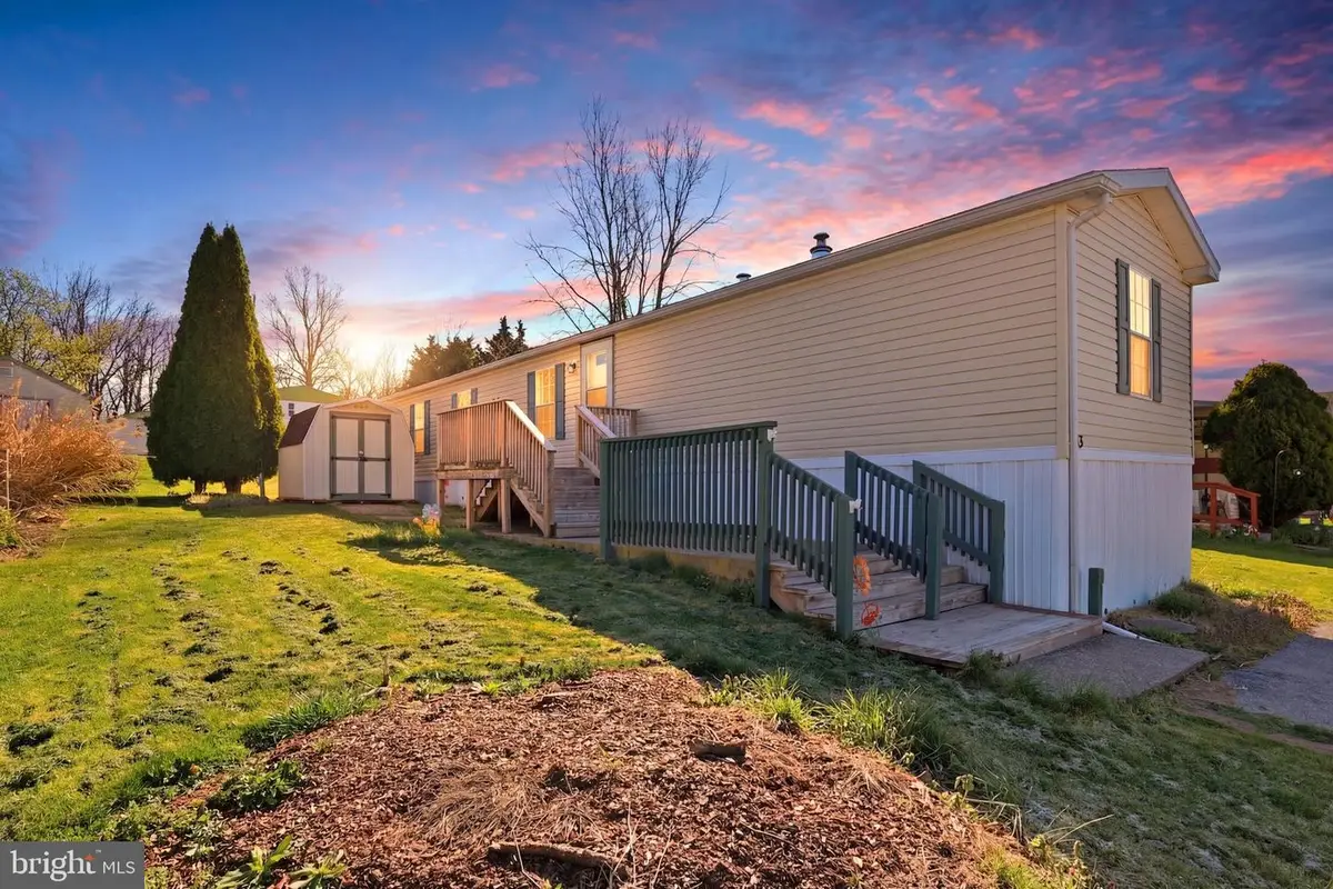 53 Chesapeake Est, Thomasville, PA 17364 - #1