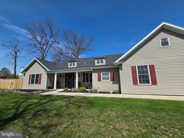 695 Midway Rd, YORK HAVEN, PA 17370