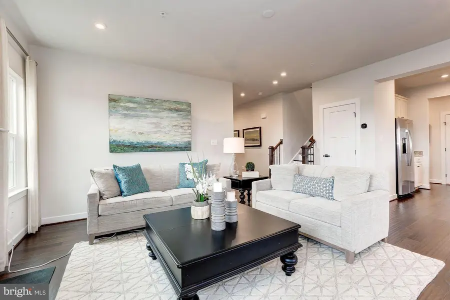 379 Kelso Dr, Camp Hill, PA 17011 - #3