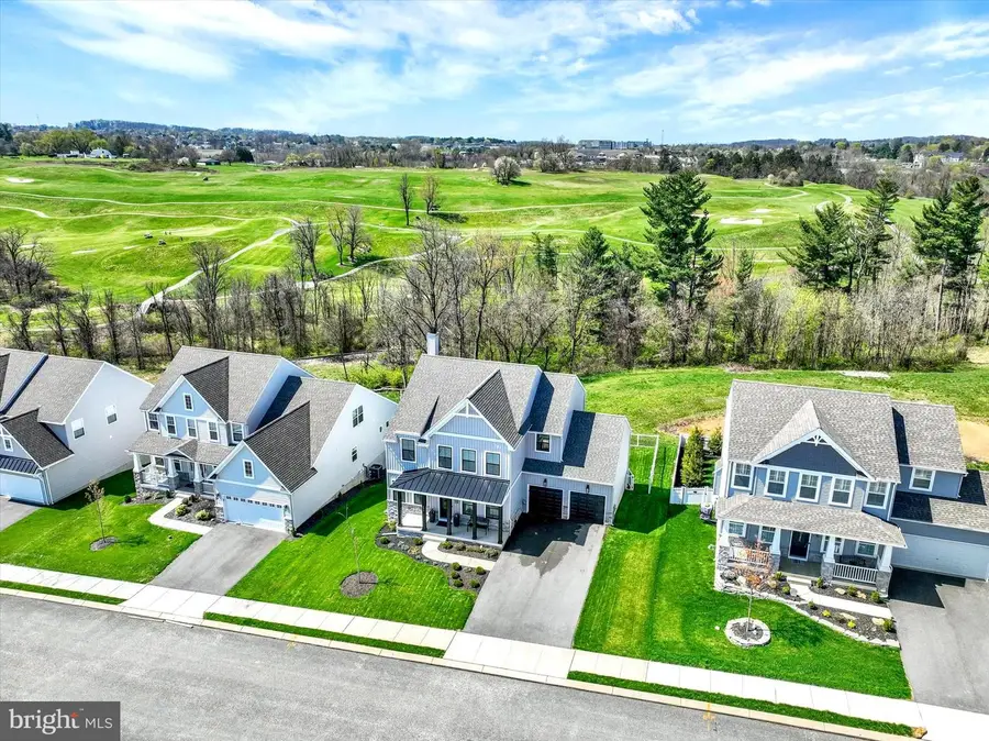 2517 Woodspring Dr, York, PA 17402 - #2