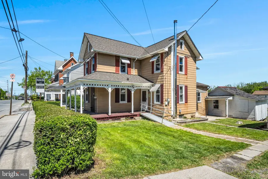 870 Baltimore St, Hanover, PA 17331 - #2