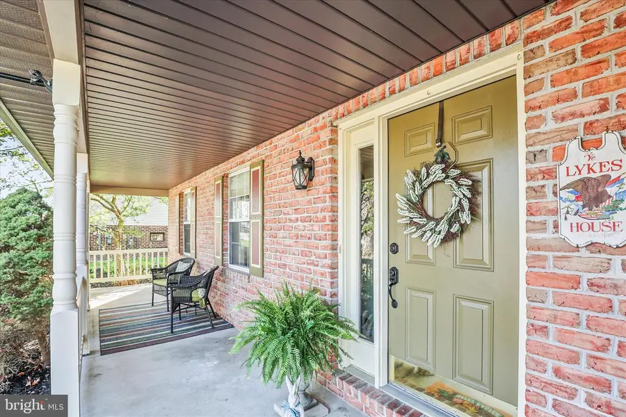 10 Amanda Ave, Hanover, PA 17331 - #2