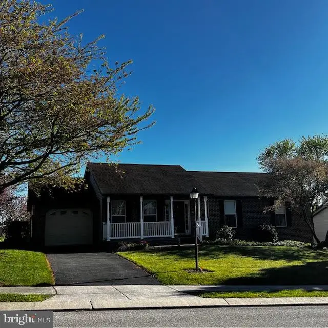 3 Regal Dr, Hanover, PA 17331 - #2