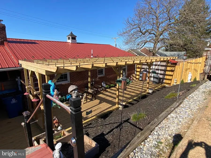 230 W Ore St, Loganville, PA 17342 - #2