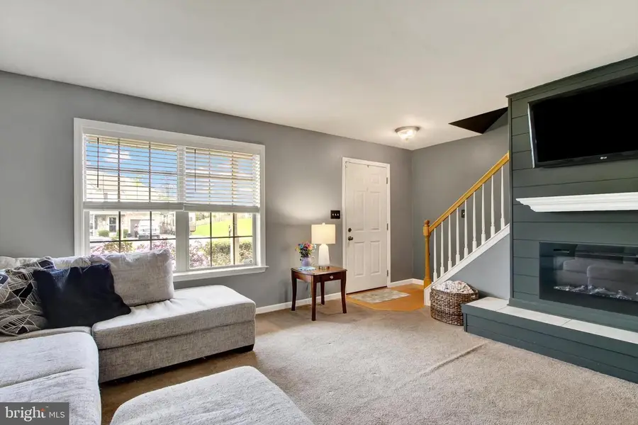 4032 Jules Ln, Dover, PA 17315 - #3