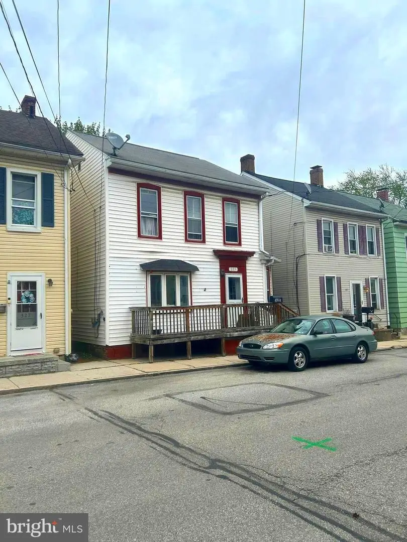 325 N Franklin St, Hanover, PA 17331 - #3