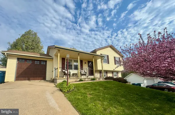 103 Overview Cir E, RED LION, PA 17356