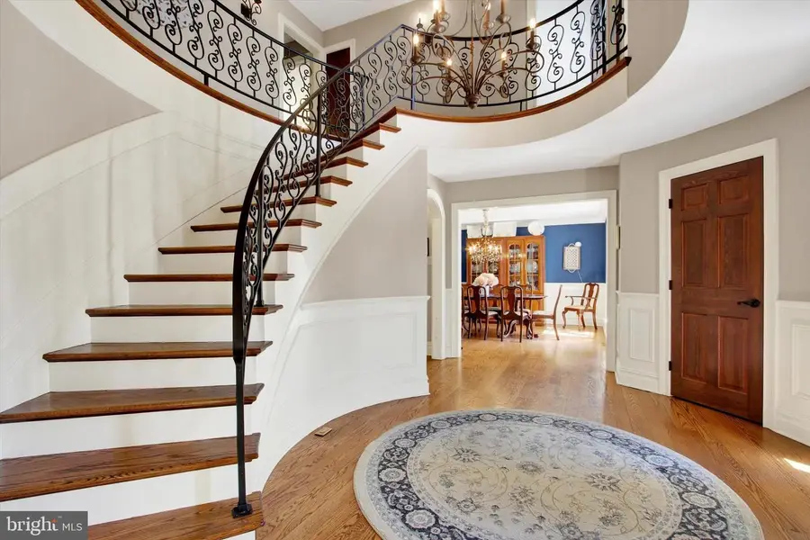 2065 Youngs Rd, Hanover, PA 17331 - #2