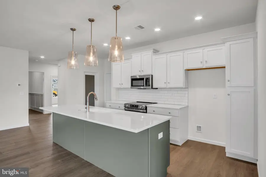 862 Shadowbrooke Dr, Dover, PA 17315 - #3