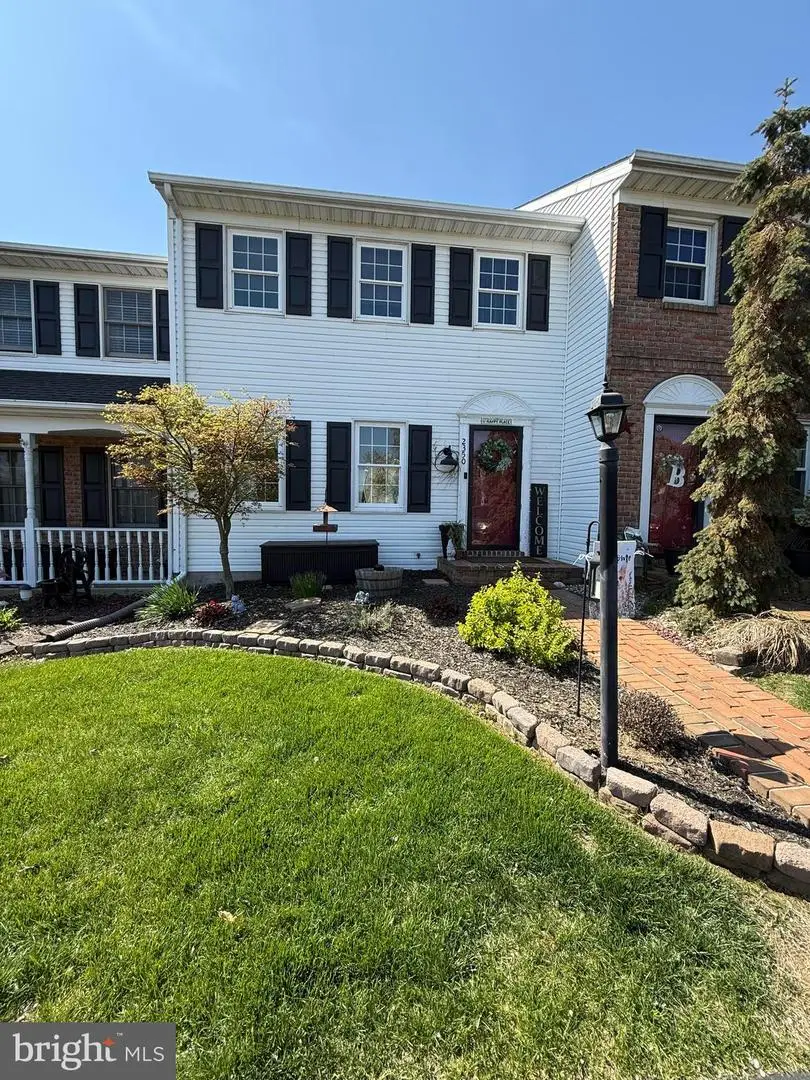 2350 Woodmont Dr, York, PA 17404 - #1