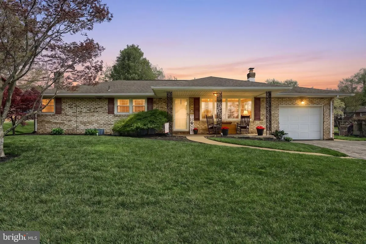 575 Sundale Dr, York, PA 17402 - #1