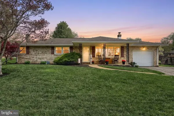 575 Sundale Dr, YORK, PA 17402