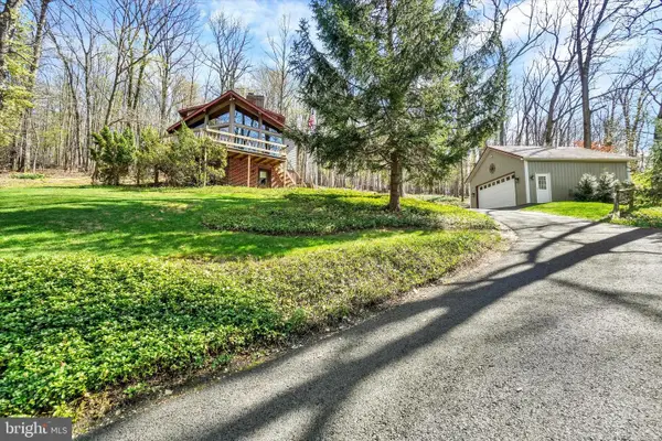 777 Aldinger Dr, DALLASTOWN, PA 17313