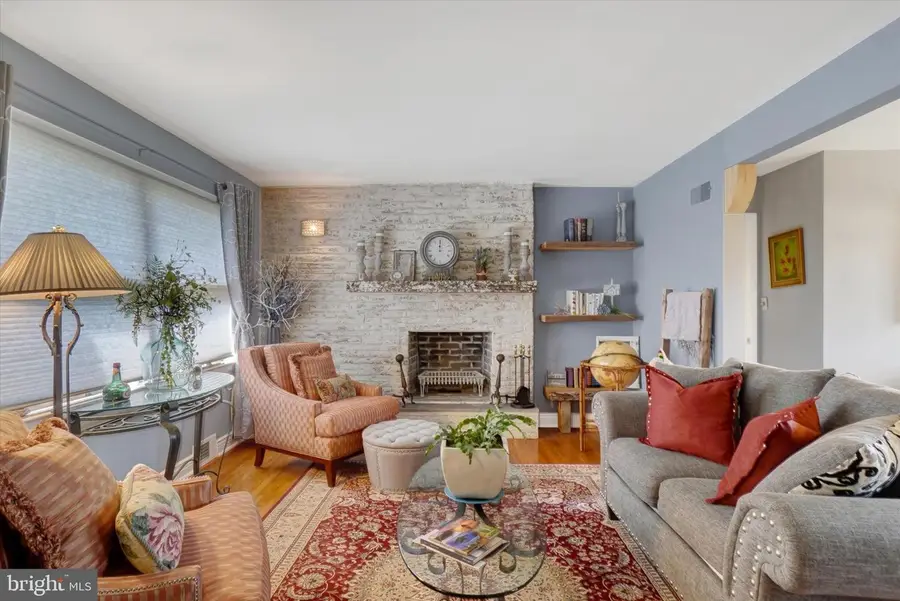 2360 Loucks Rd, York, PA 17408 - #3