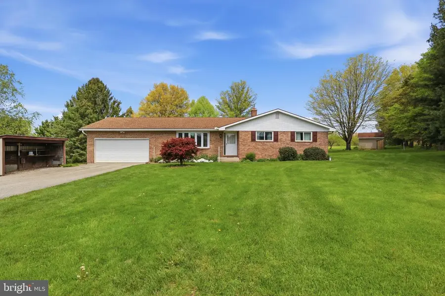 60 Catalina Dr, Mount Wolf, PA 17347 - #3