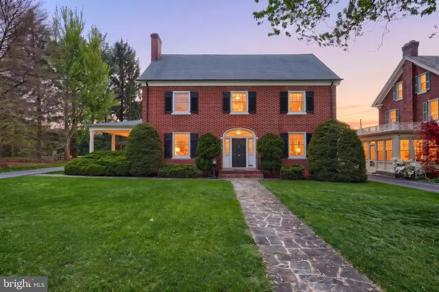 206 Eichelberger St, Hanover, PA 17331 - #2