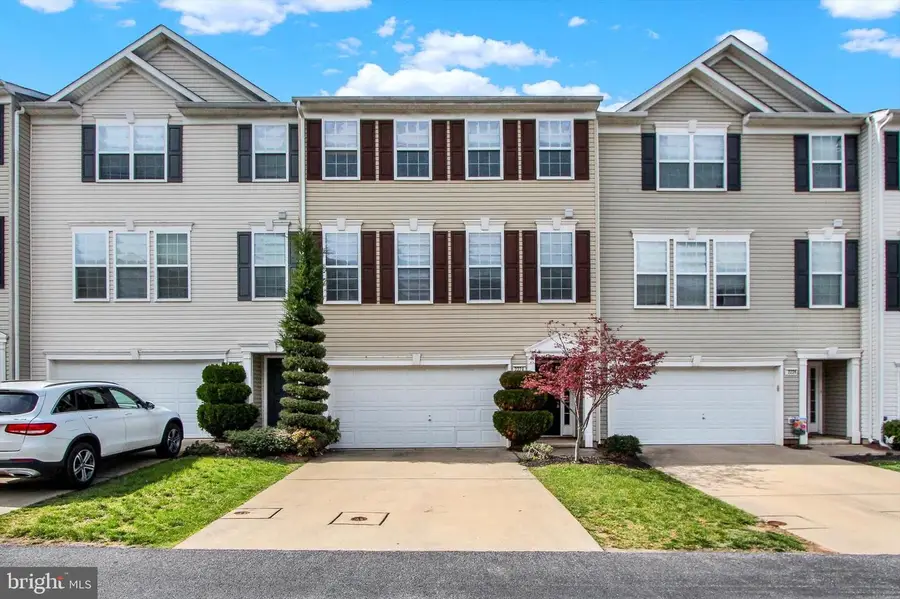 2224 Golden Eagle Dr #104, York, PA 17408 - #2