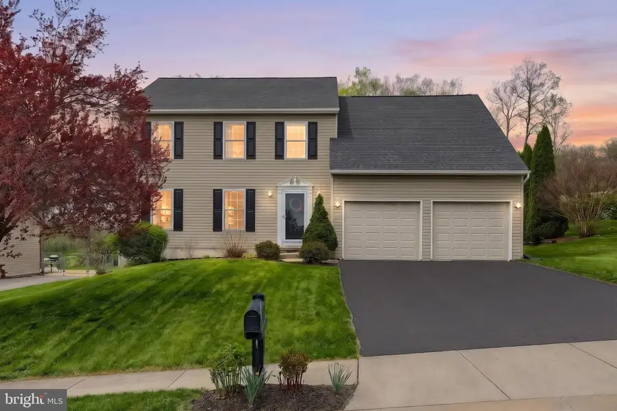 710 Apple Tree Ln, Mount Wolf, PA 17347 - #2