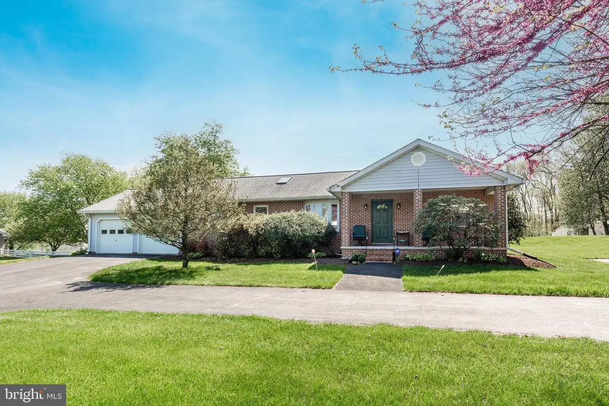 4548 Rinely Rd, Stewartstown, PA 17363 - #1