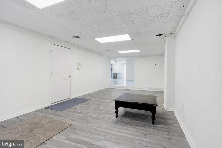 1880 W Market St, York, PA 17404 - #3