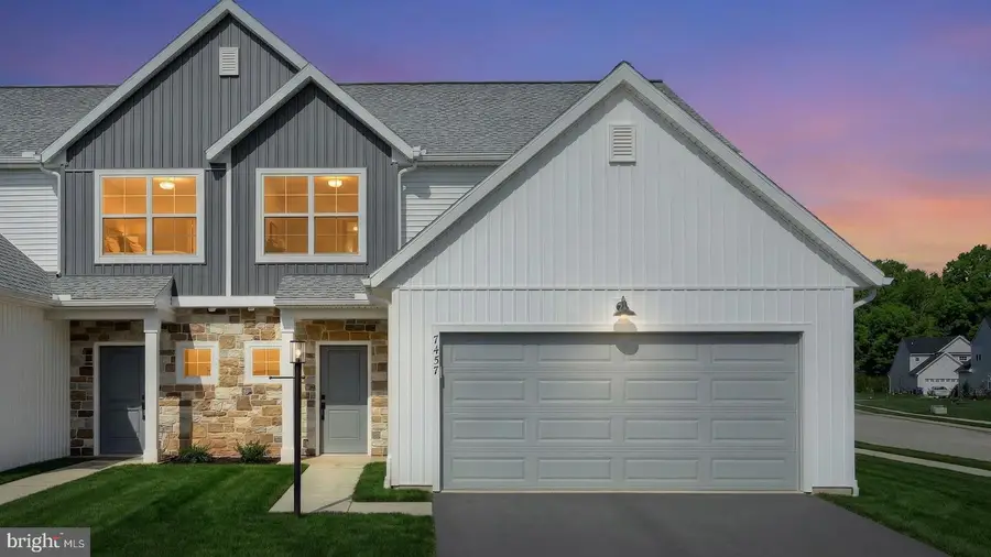 7457 Saint Patrick Ct, Abbottstown, PA 17301 - #2