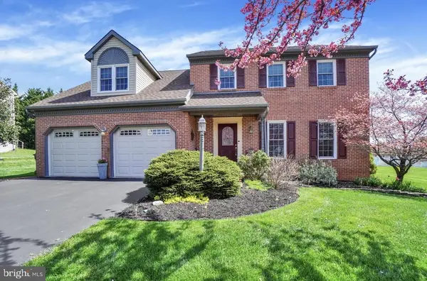 30 Frank Dr, YORK, PA 17402