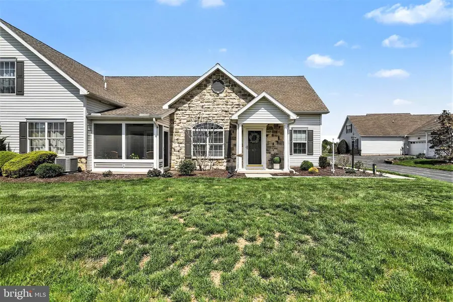 67 S Alpine Dr, York, PA 17408 - #3