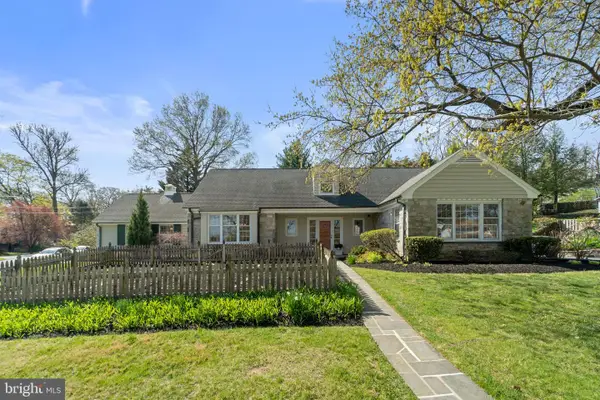 100 Edgewood Dr, YORK, PA 17403