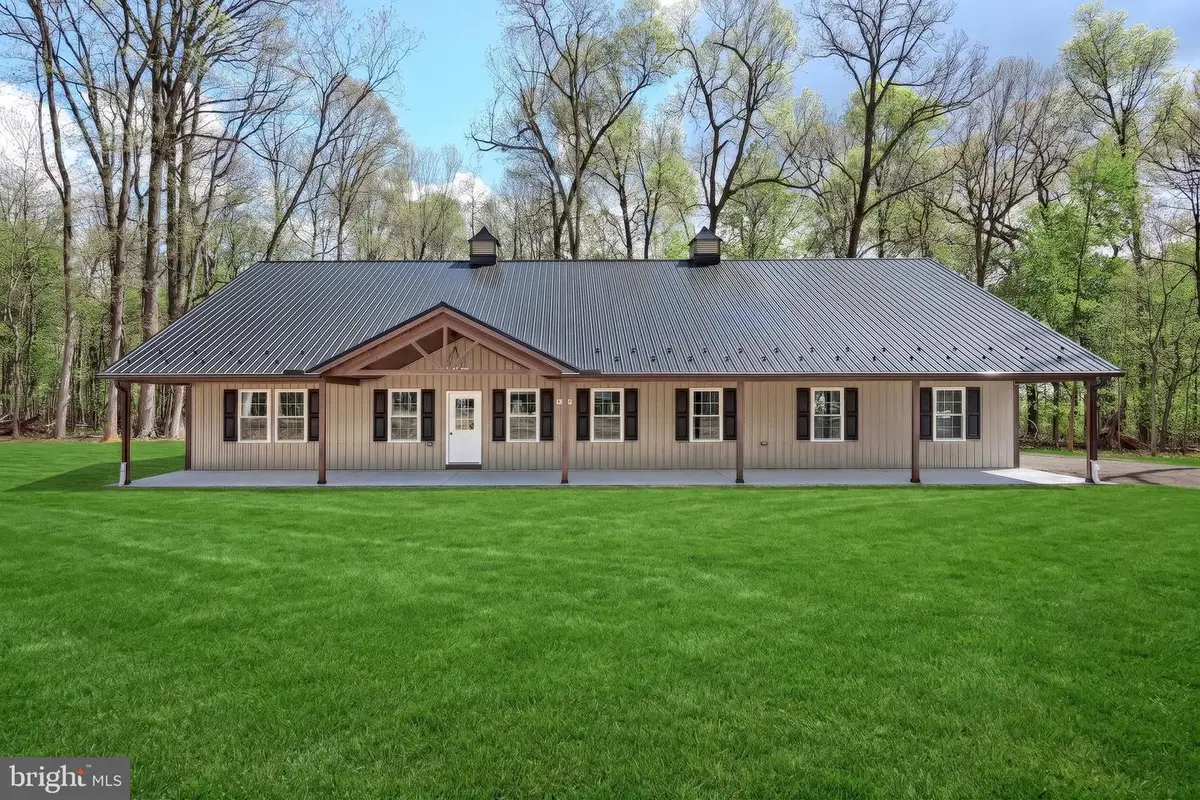 15937 Mcdowell Farm Ln, Stewartstown, PA 17363 - #1