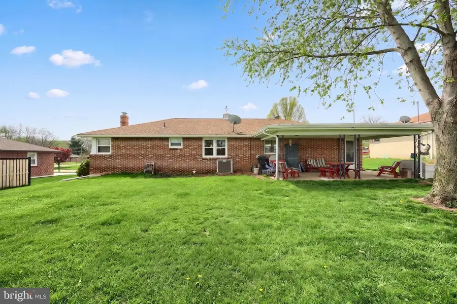 3011 Imperial Dr, Dover, PA 17315 - #3