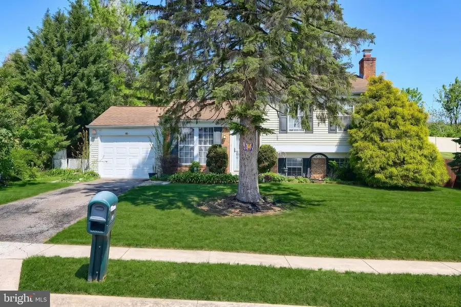 3911 Sandra Dr, York, PA 17402 - #3